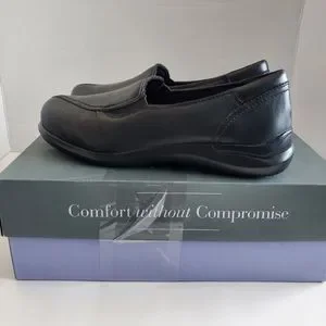 Aravon Women's Loafers Faith Slip-on Comfort Flat Leather